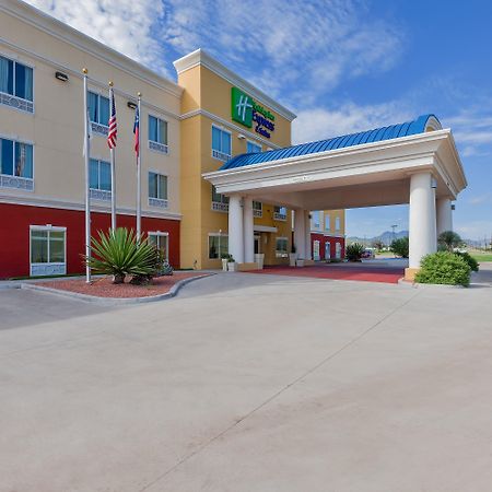 Holiday Inn Express And Suites Alpine By Ihg Εξωτερικό φωτογραφία