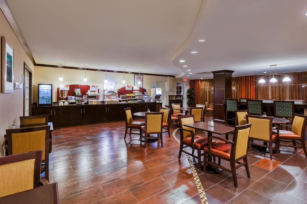 Holiday Inn Express And Suites Alpine By Ihg Εξωτερικό φωτογραφία
